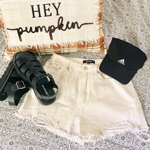 Missguided Denim White High Waisted Distressed Shorts-Size: 6